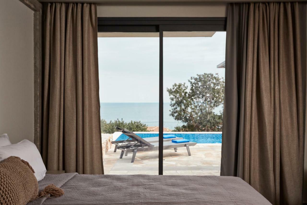 Villa Sea Front Spathíon Eksteriør billede