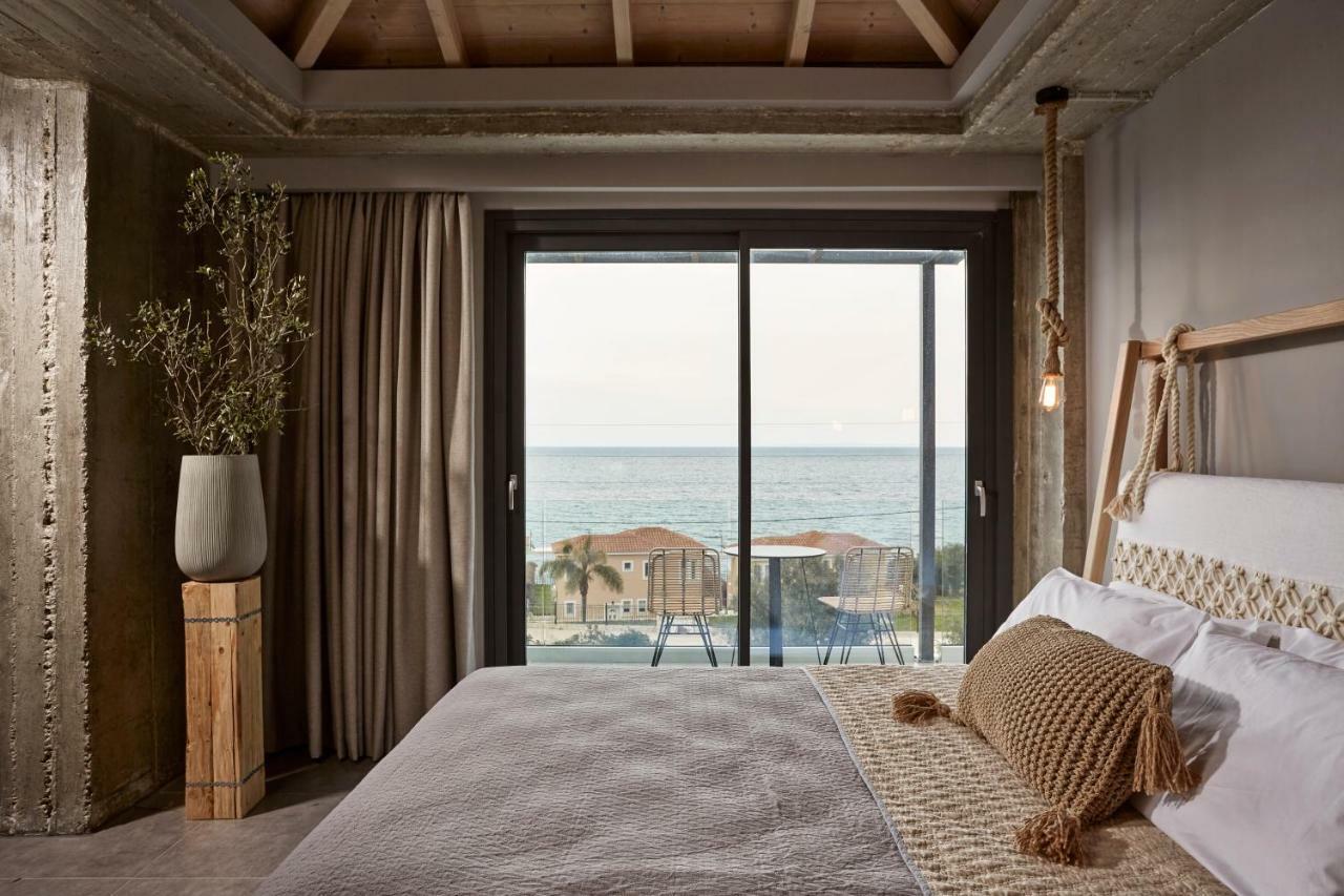 Villa Sea Front Spathíon Eksteriør billede