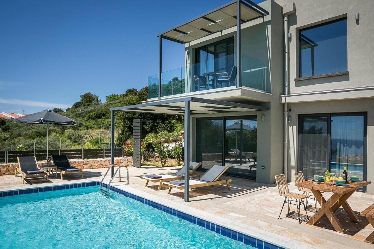 Villa Sea Front Spathíon Eksteriør billede