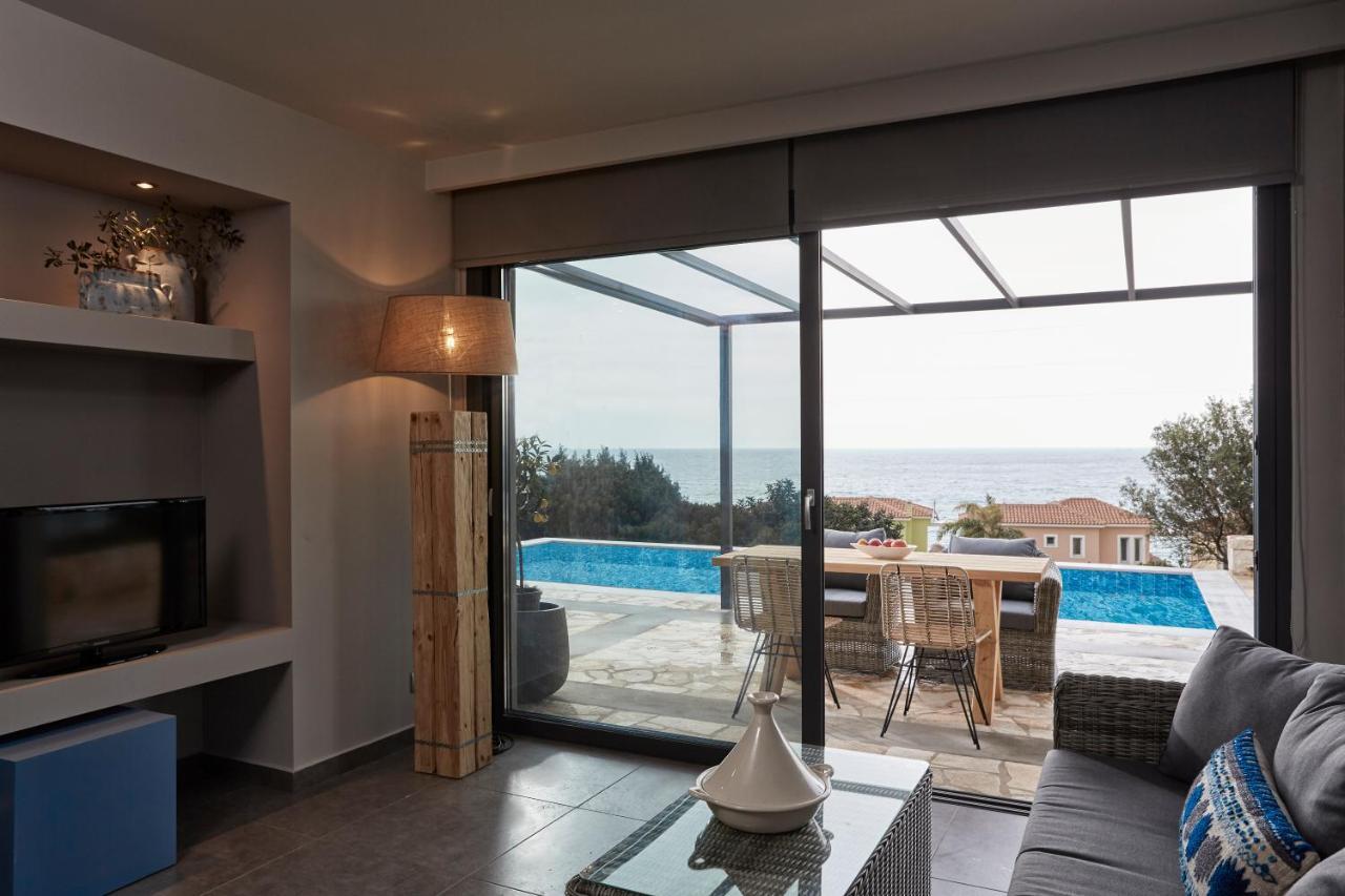 Villa Sea Front Spathíon Eksteriør billede
